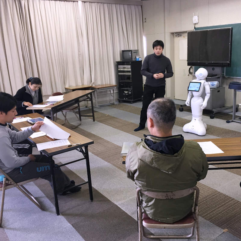 ロボット実践プログラミング教室の様子